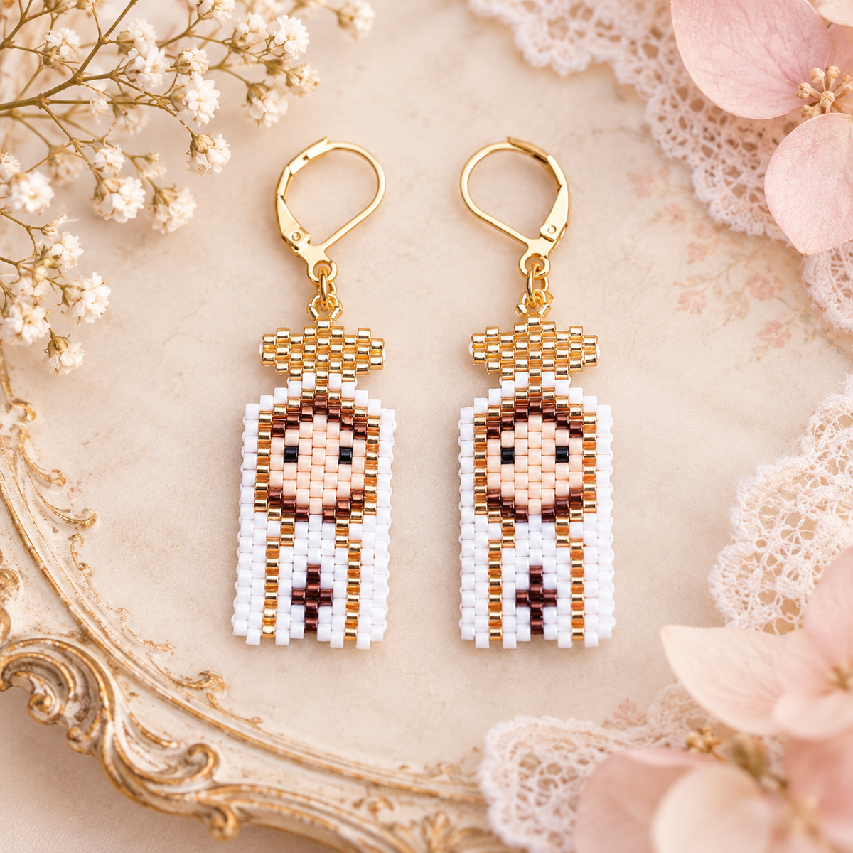 Aretes virgen blanca