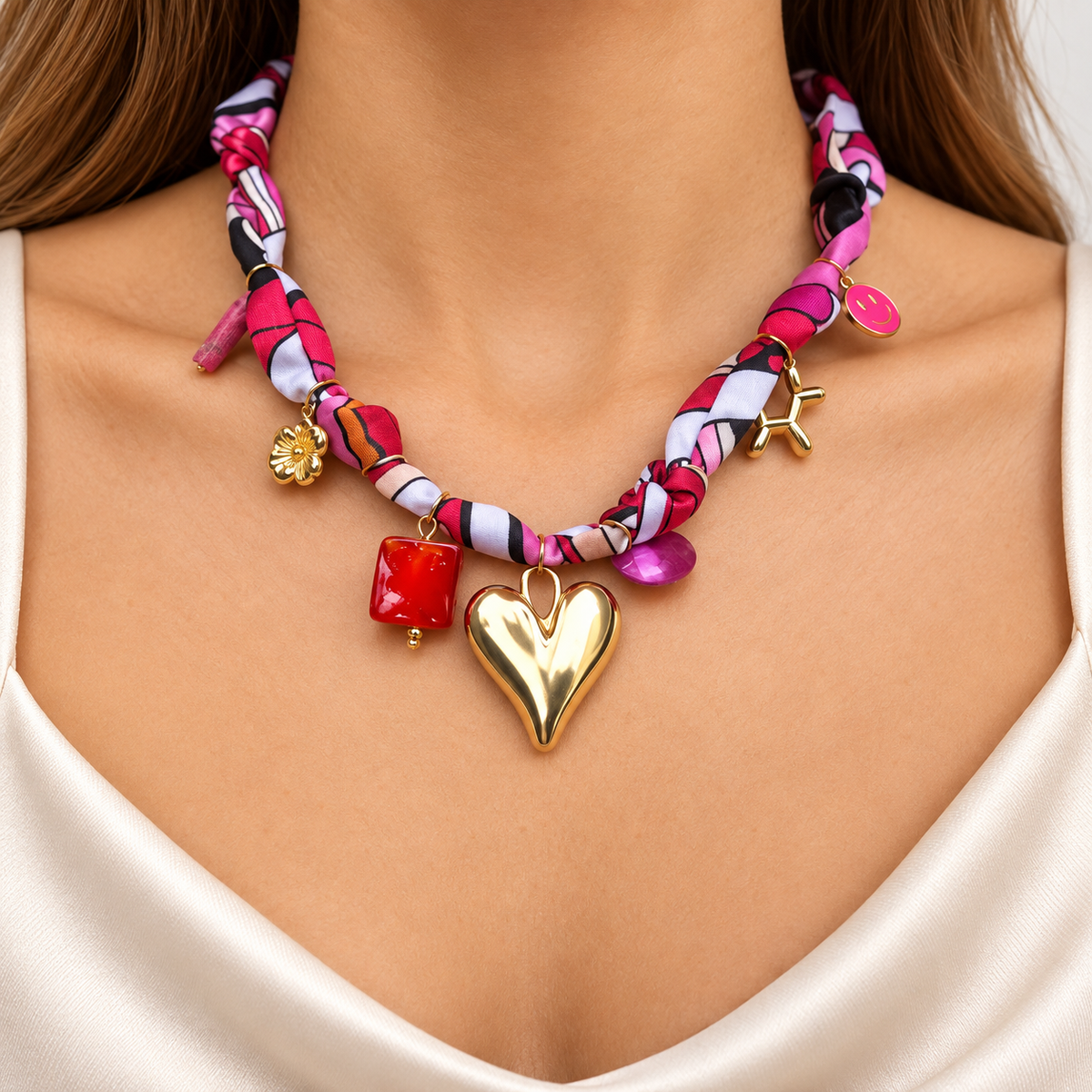 Collar corazón coqueto