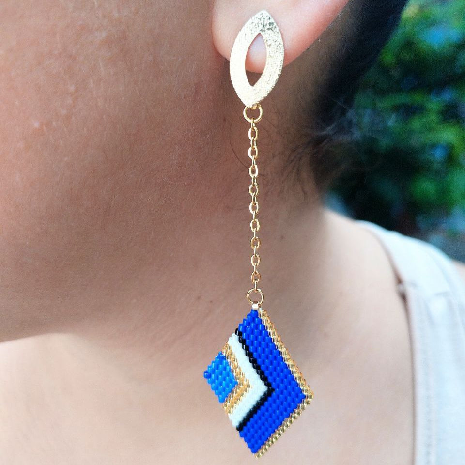 Aretes largos rombos