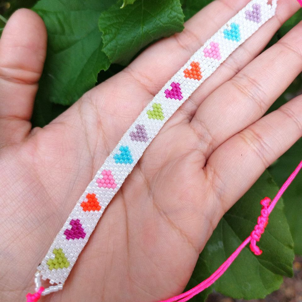 Manilla corazones colores