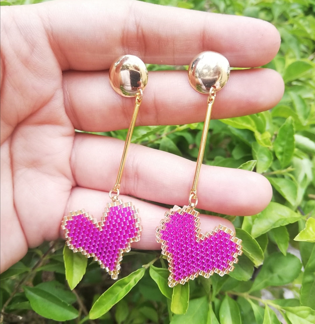 Aretes corazones largos