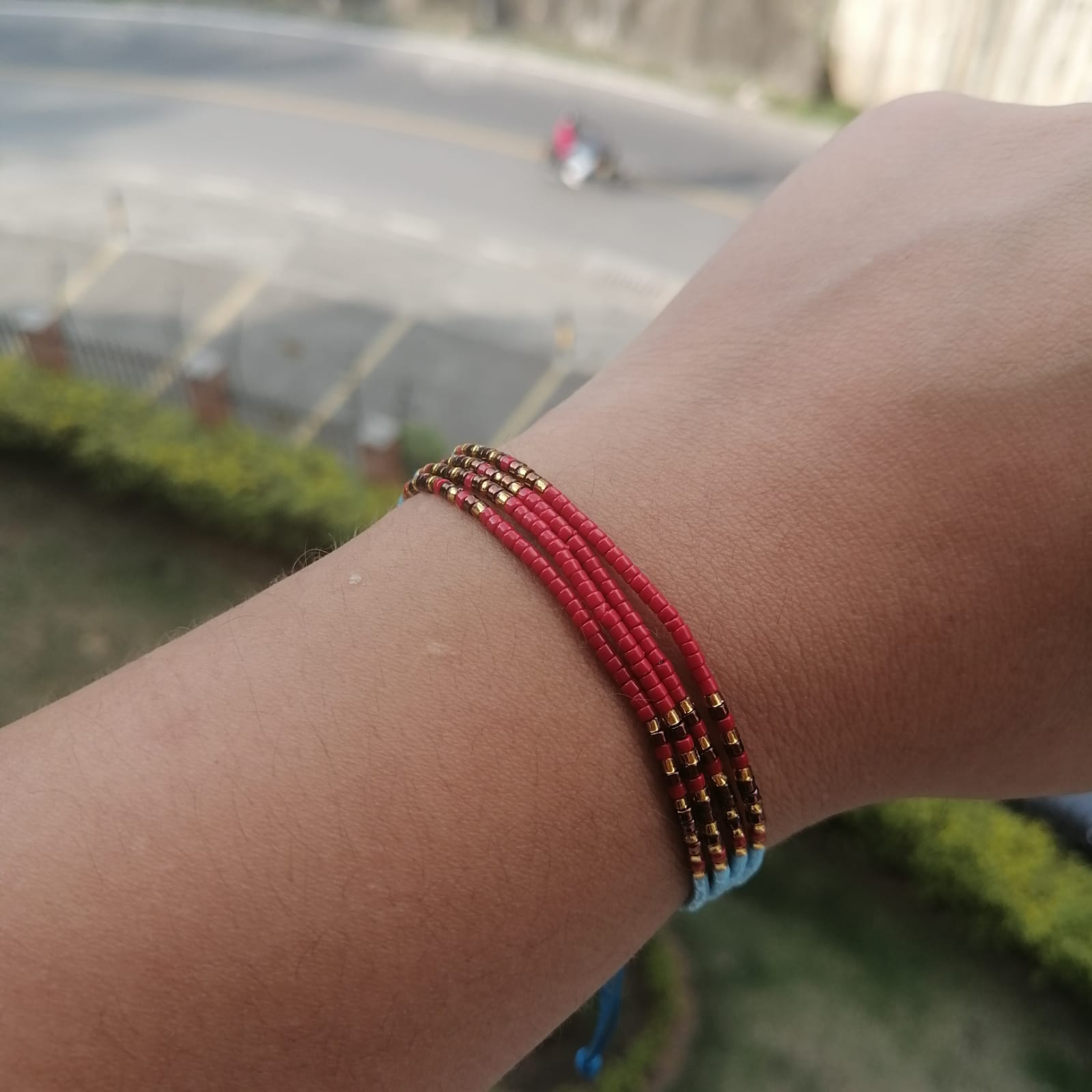 Pulsera 4 filas azul y roja