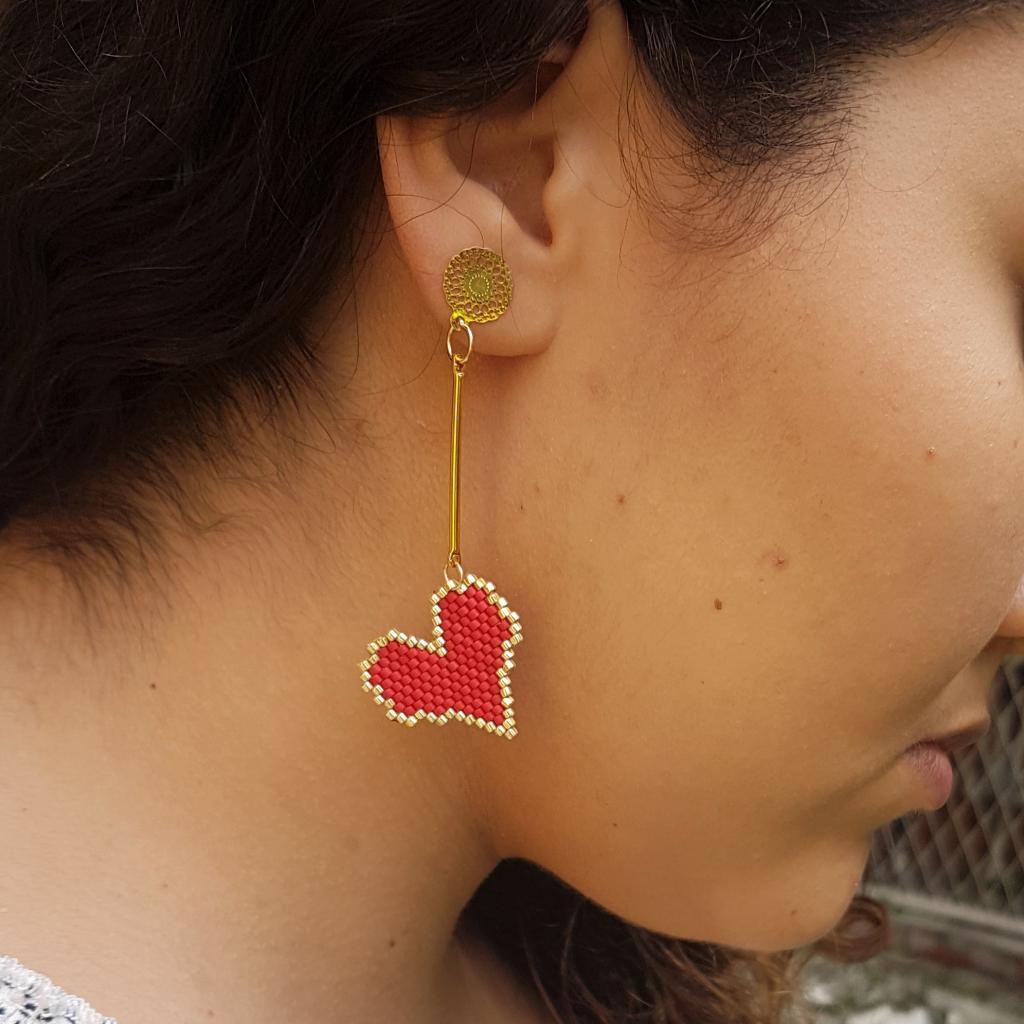 Aretes corazones largos