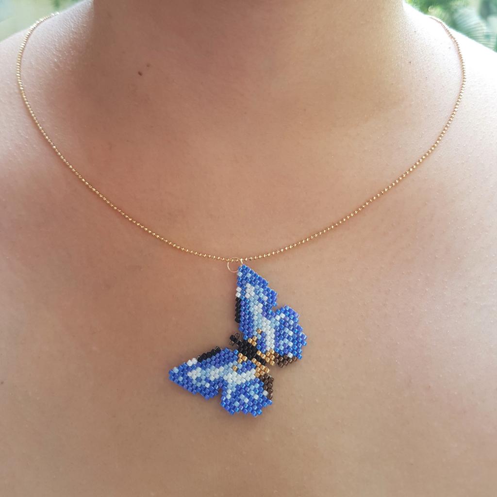 Collar mariposa