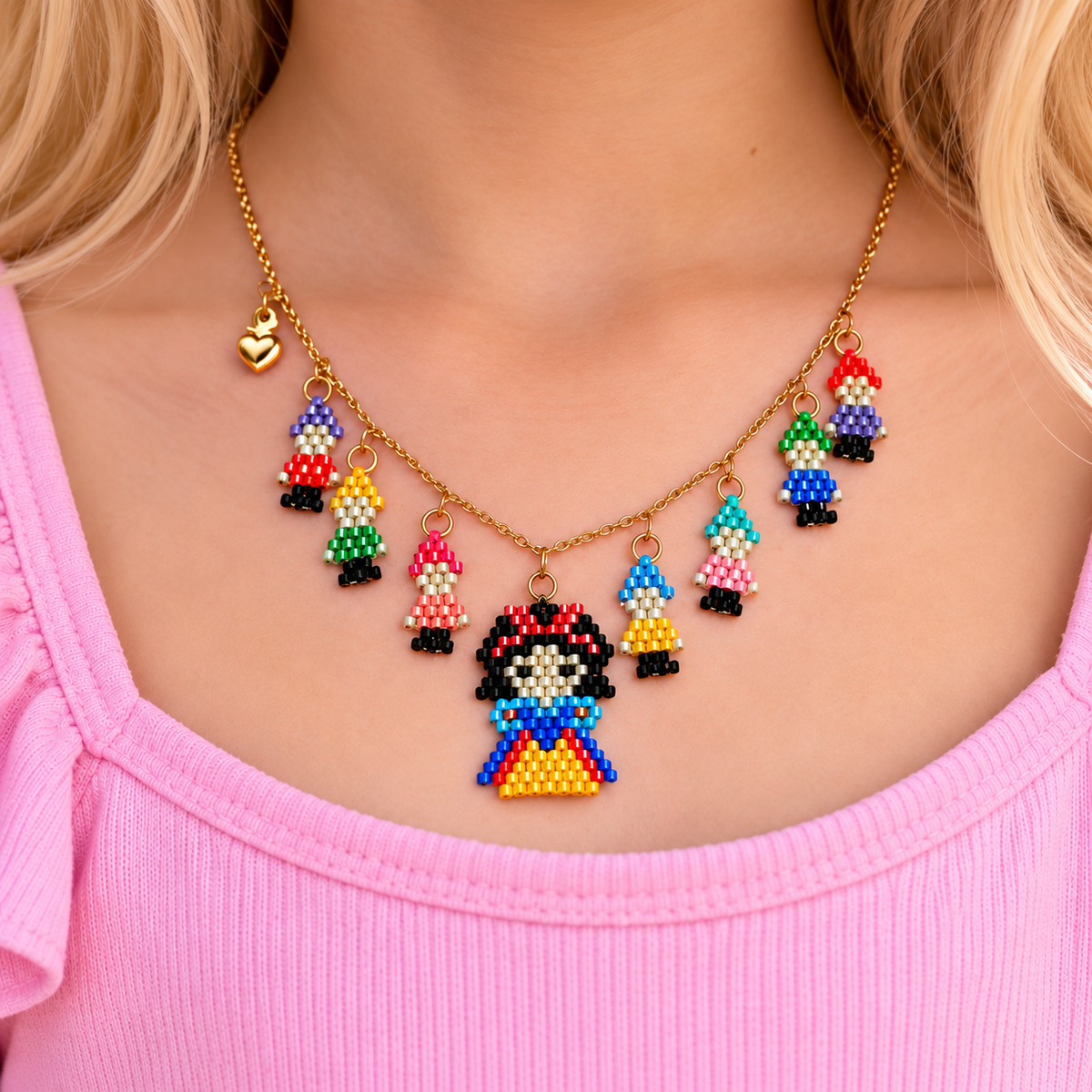 Collar blanca nieves