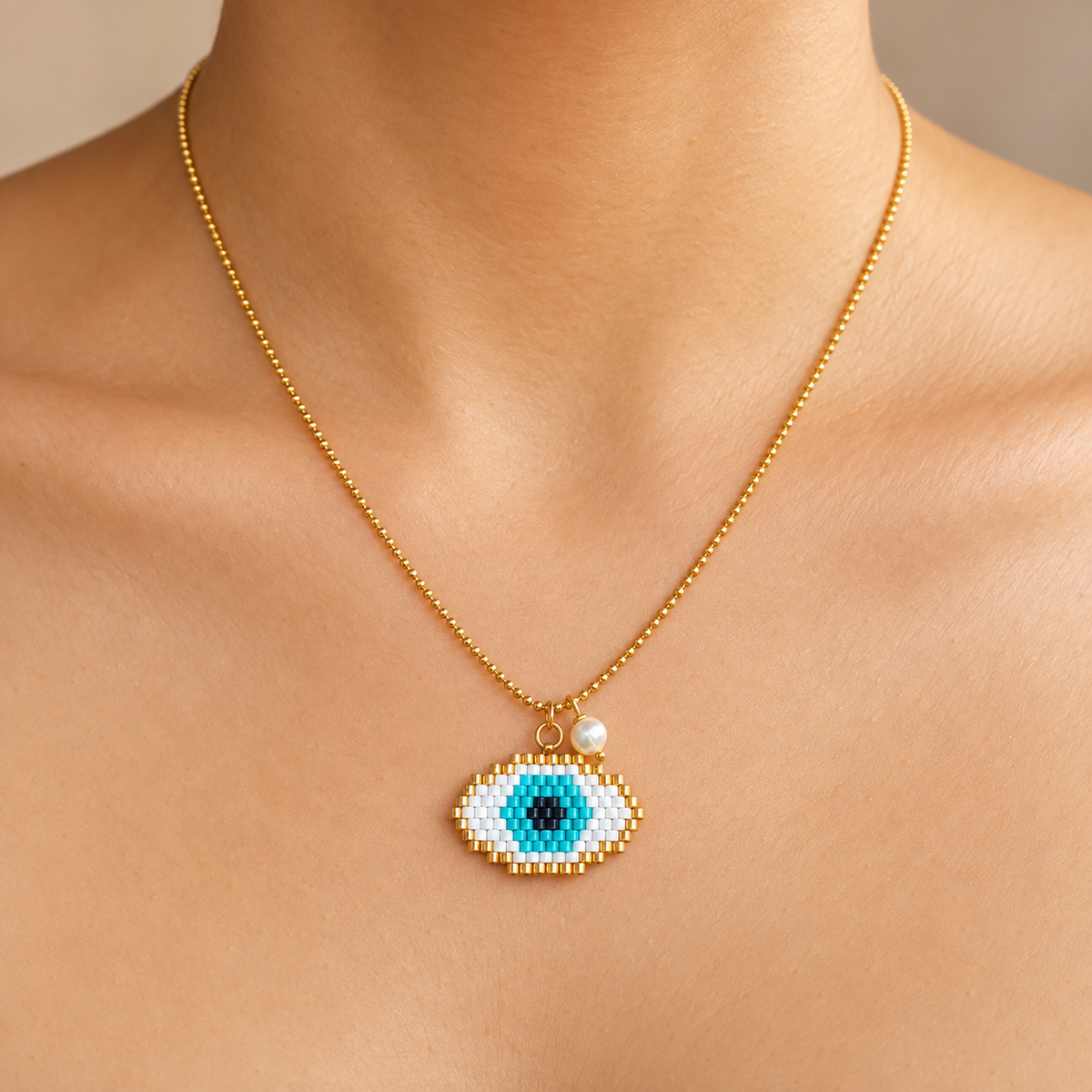 Collar ojo turco