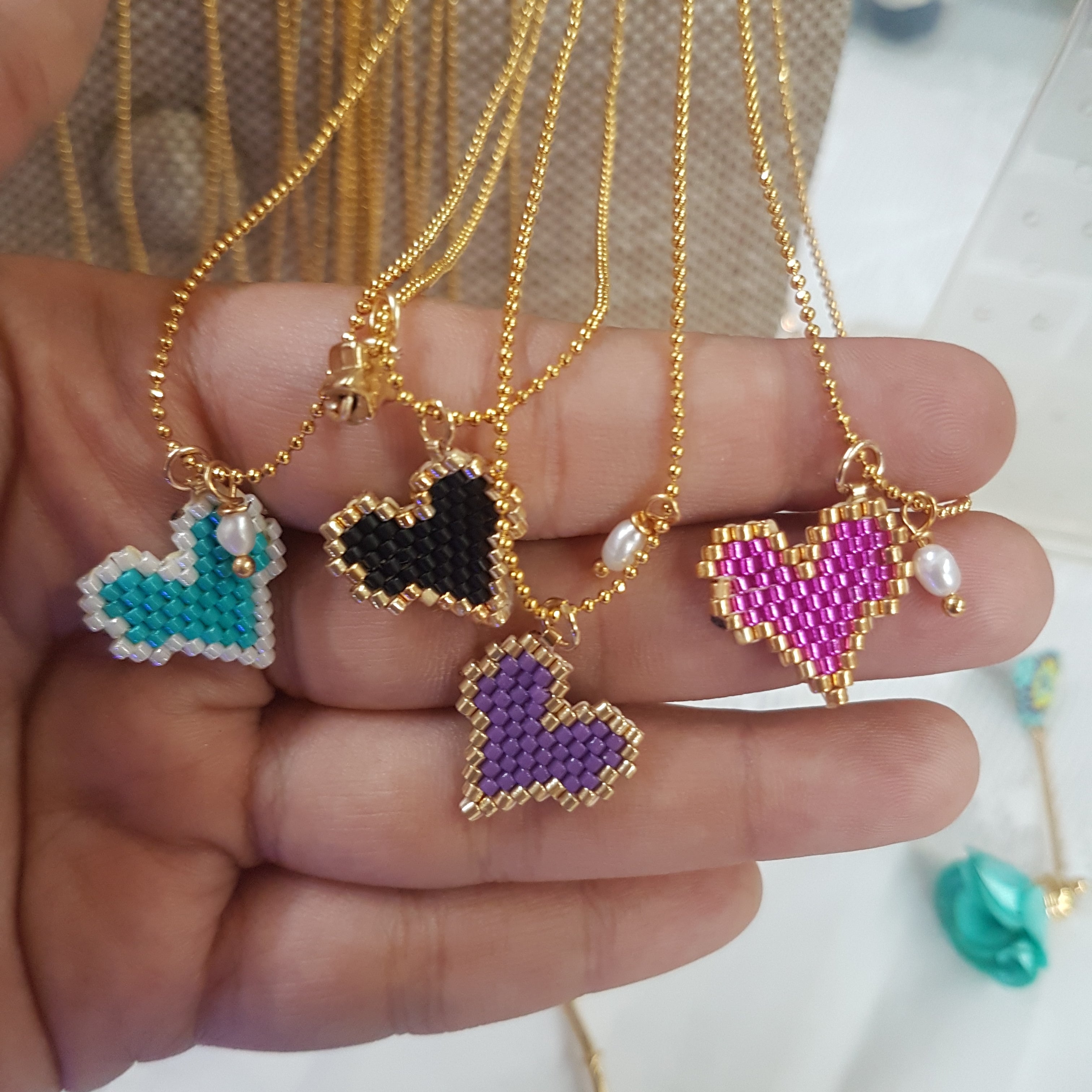 Collar corazones pequeños