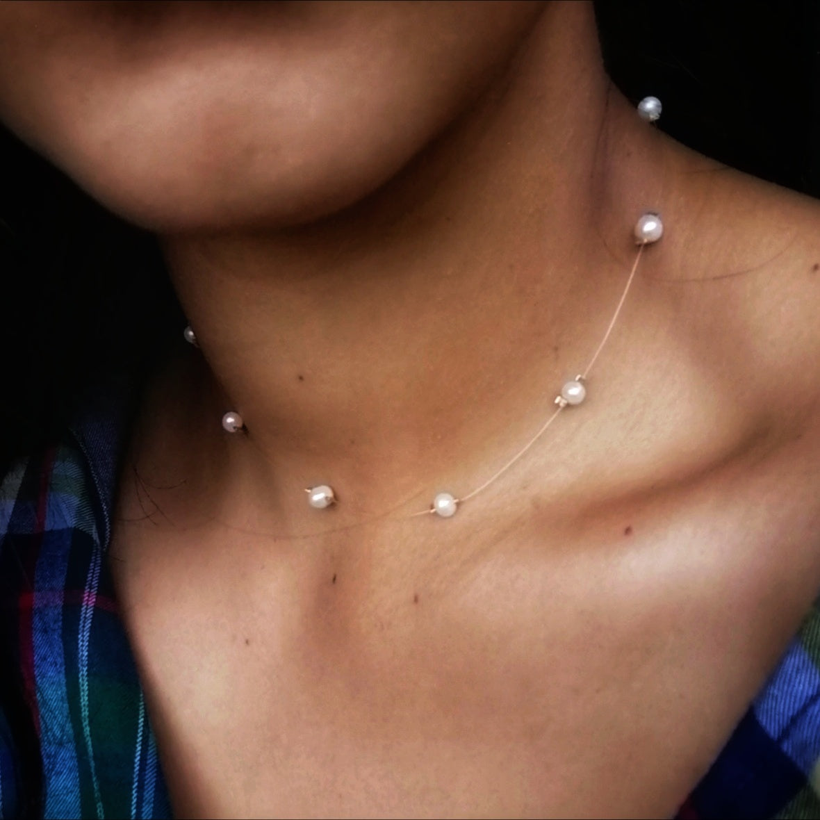 Collar invisible perlas