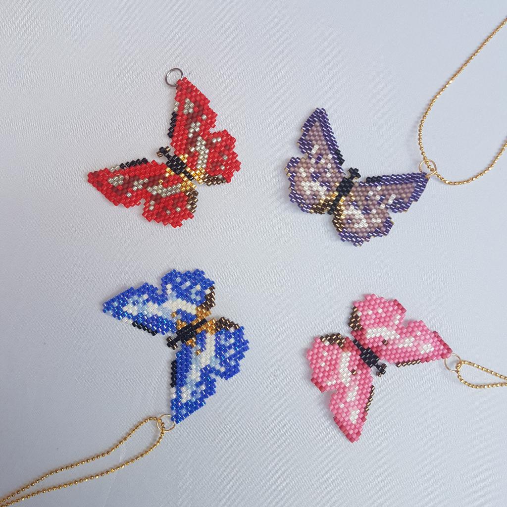 Collar mariposa
