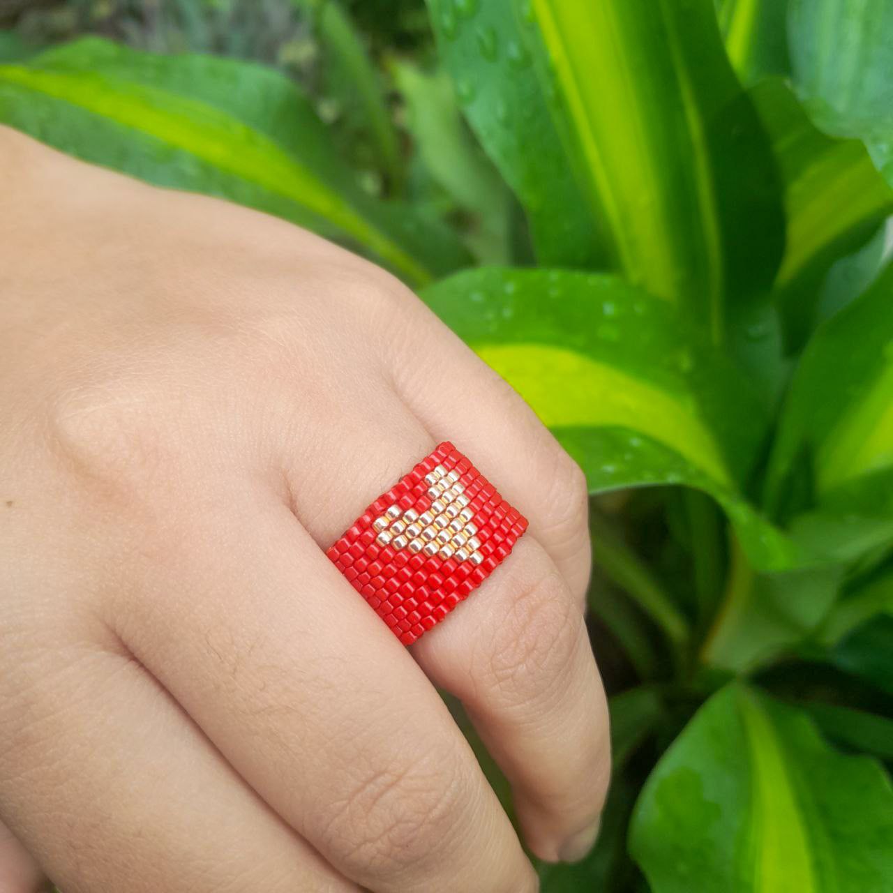 Anillo rojo corazon